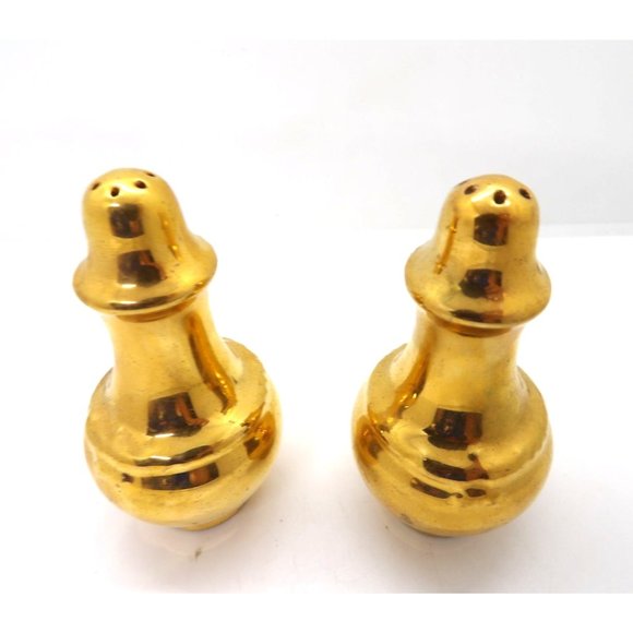 Salt and Pepper Shaker set 4 in. Ceramic in Gold preowned - Picture 3 of 3
